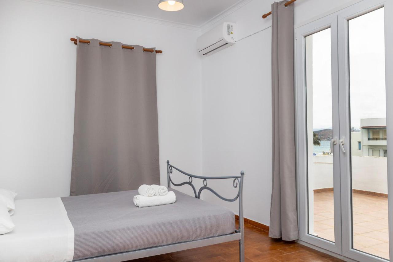 Naxos City Depis Economy Studios & Apartments מראה חיצוני תמונה