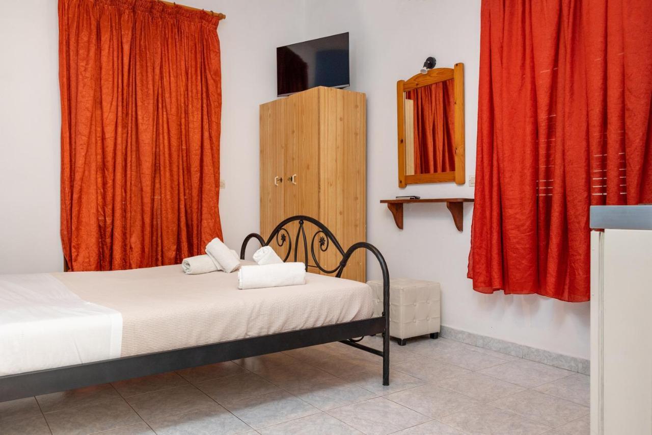 Naxos City Depis Economy Studios & Apartments מראה חיצוני תמונה